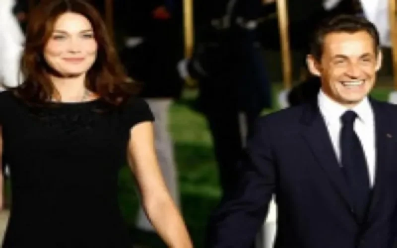 Nicolas Sarkozy pointé du doigt pour ses vacances au Maroc