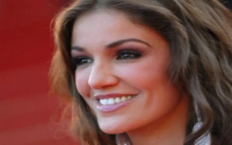 Nadia Farès joue Dalida au cinéma