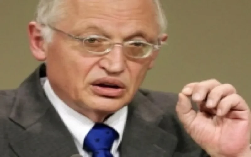 Le commissaire européen à l'Elargissement entame une visite au Maroc