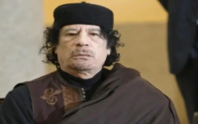 Kadhafi se dit "trahi" par Mohammed VI 