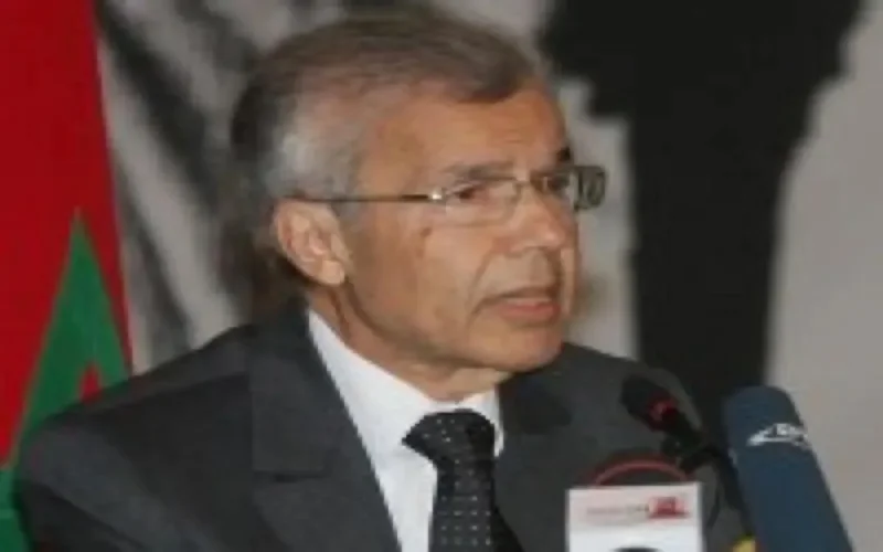 Abdeltif Menouni a participé aux constitutions de 1992 et 1996