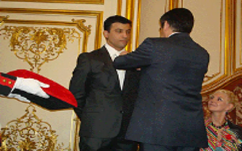 Adil Belgaid fait Chevalier en France