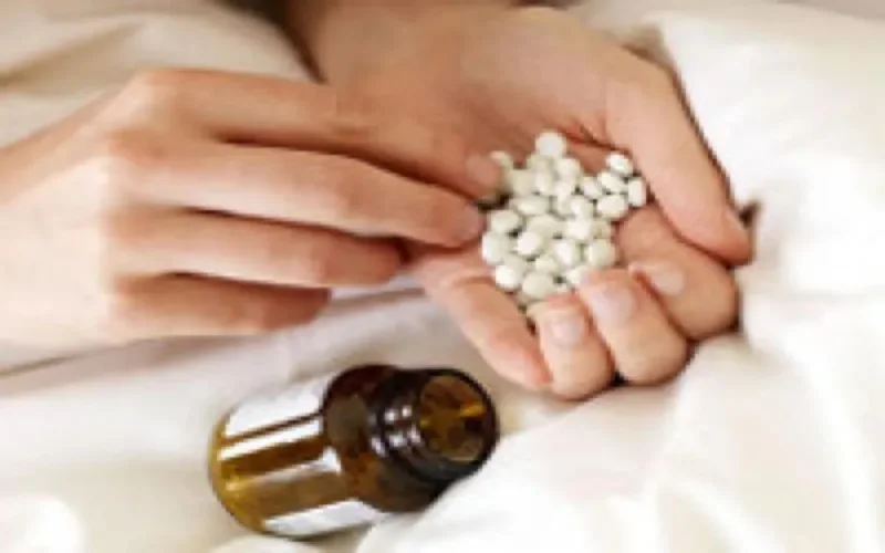 Amina, Marocaine, tente de se suicider pour éviter l'expulsion