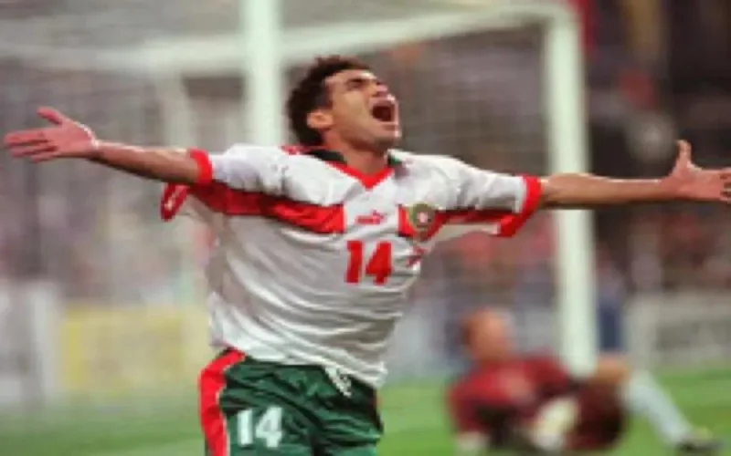 Bassir, Milla et Baggio s'affrontent lors d'un match de gala à Casablanca