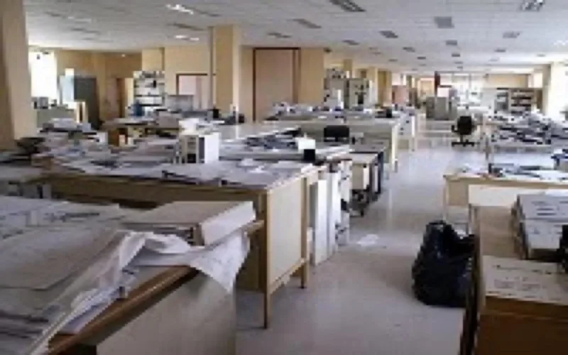 Horaire continu : les fonctionnaires désertent les administrations