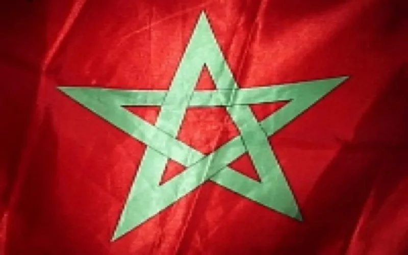 Un Français poursuivi pour avoir piétiné le drapeau marocain