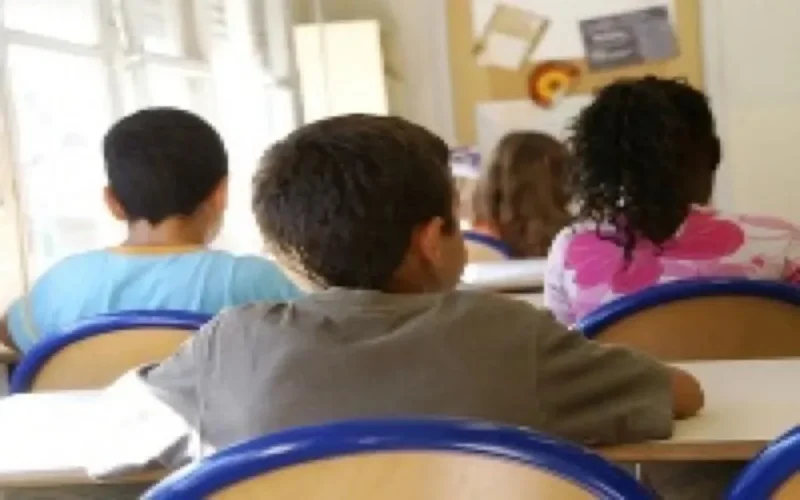 Les enfants d'immigrés réduisent leur retard scolaire 
