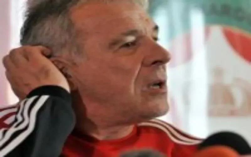 Eric Gerets doit-il partir ? 