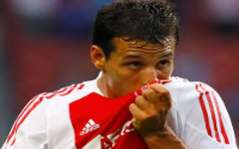 Mounir El Hamdaoui attaque l'Ajax d'Amsterdam 