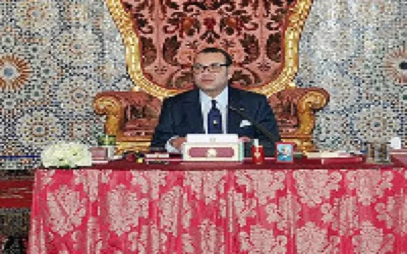 Le Roi Mohammed VI surprend le gouvernement 