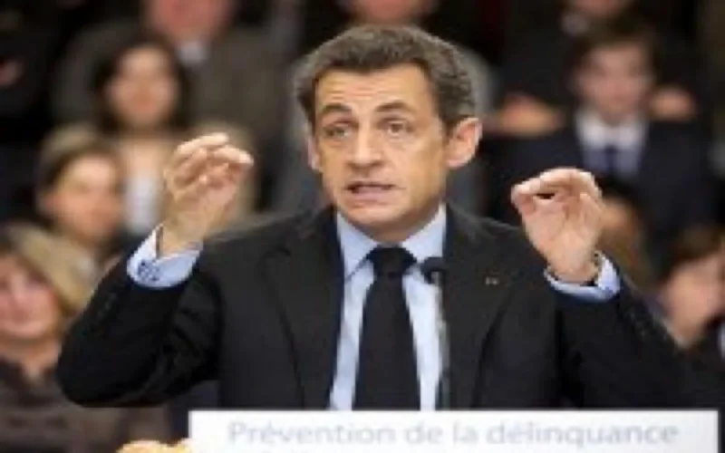 Nicolas Sarkozy veut réduire de moitié l'immigration 