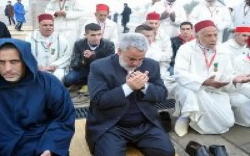 Les Marocains prient plus, le PJD se frotte les mains