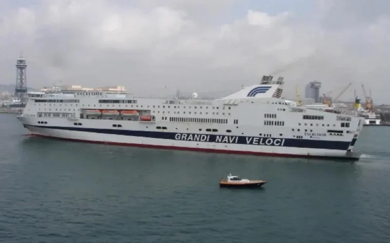 Grandi Navi Veloci remplace Comanav-Comarit