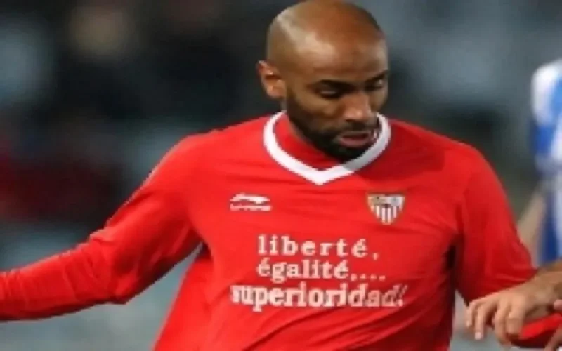 Le FC Séville affronte l'IRT au stade de Tanger