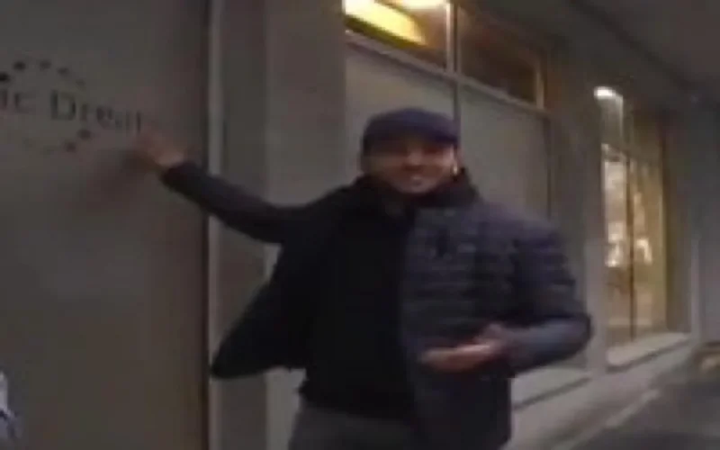 Kamel le magicien, sa vie, son quotidien