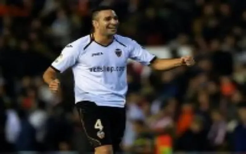 Superbe but de 55 mètres d'Adil Rami