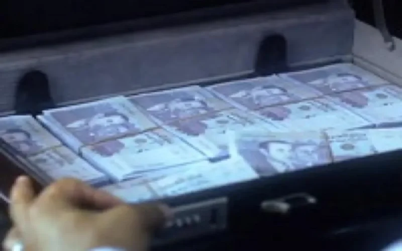 Deux juges de Taza inculpés pour corruption