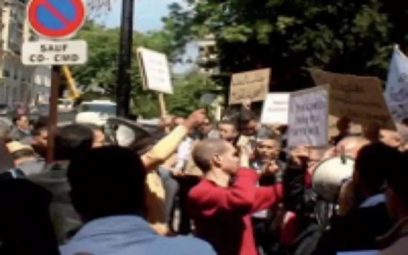 La colère des enseignants marocains en France ne faiblit pas