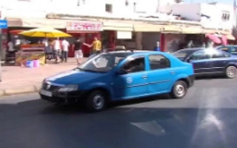 Être chauffeur de taxi pendant le Ramadan au Maroc