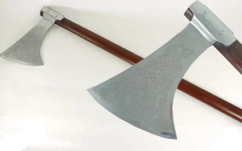 Un Marocain d'Espagne agresse violemment son ex-femme avec une hache, en pleine rue