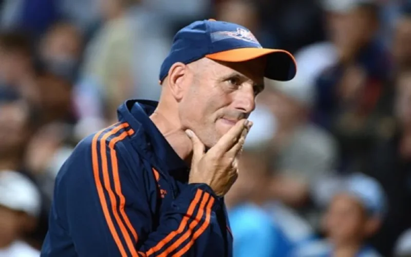 Elie Baup à la tête de l'équipe nationale marocaine de football ? 