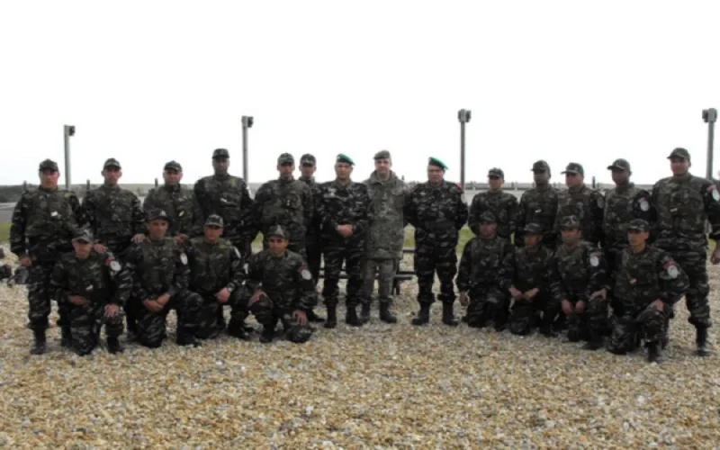 Des parachutistes marocains s'entraînent à Gibraltar