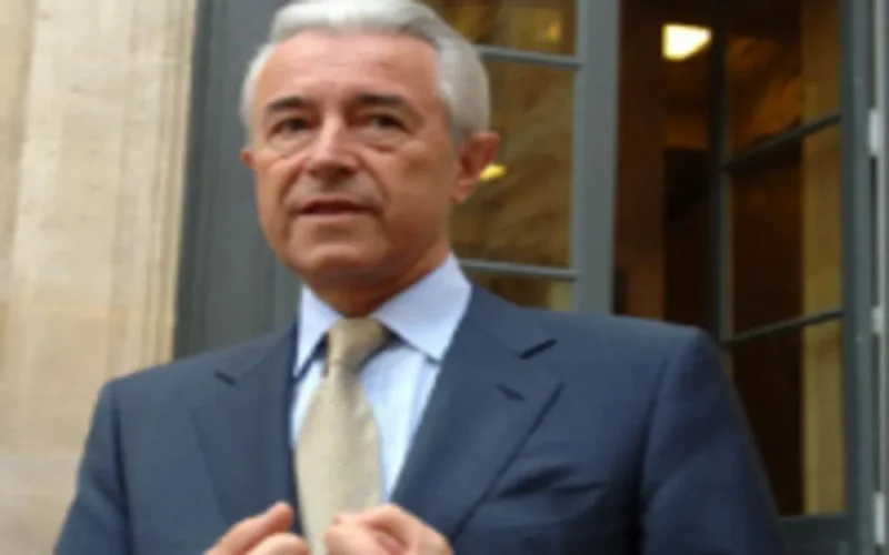 Accident de Poitiers : Gilles de Robien sur les lieux de l'accident