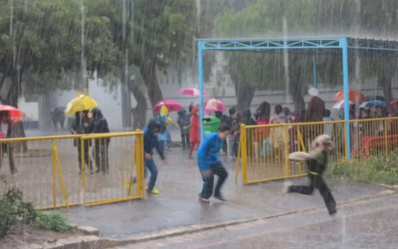 Attention, de fortes averses orageuses attendues dans le nord du Maroc