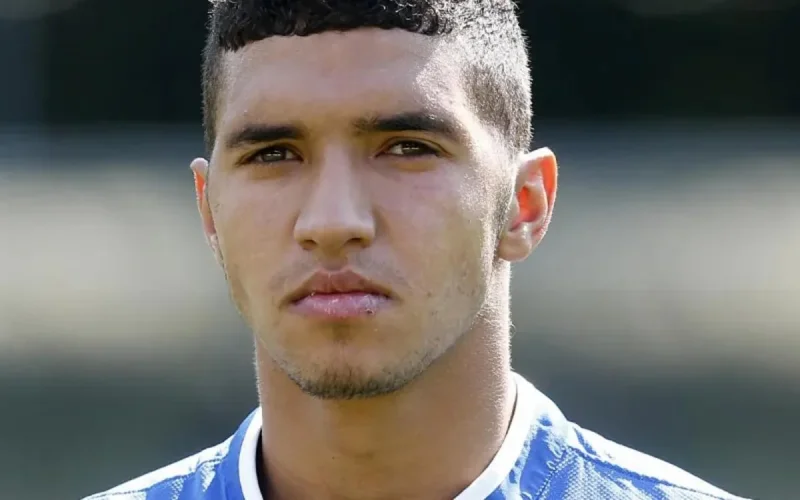 Zakaria Bakkali très critiqué suite à un message sur son Twitter piraté