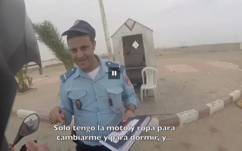 Les policiers filmés en train de racketter un touriste espagnol ont été suspendus