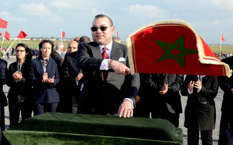 Colère royale : les premières têtes tombent