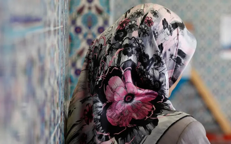 Vidéo : une musulmane enceinte de 8 mois rouée de coups à Toulouse