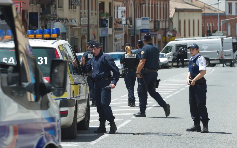 France : des lycéens accusés de préparer un attentat contre une mosquée arrêtés