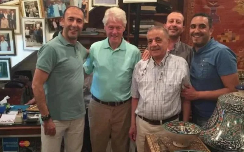 Bill Clinton et Marc Lasry à Jamaa El Fna, à Marrakech