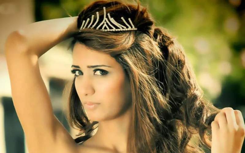 La Marocaine Chorouk Chelouati se présente au Miss universal peace 2015