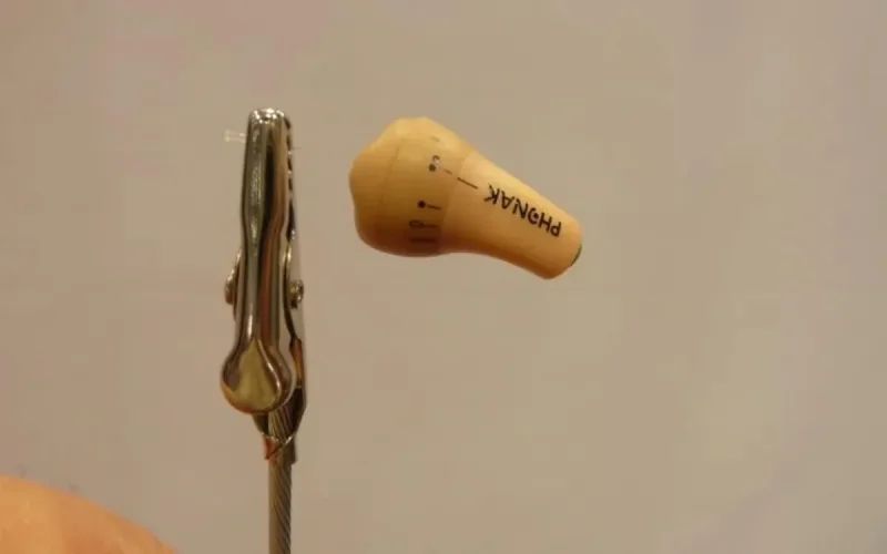 Bac 2015 : après la triche, rendez-vous à l'hôpital pour retirer les oreillettes espion