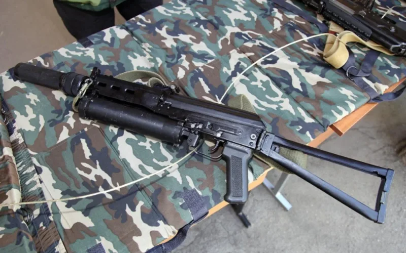 Une mitrailleuse militaire utilisée dans le braquage de Tanger