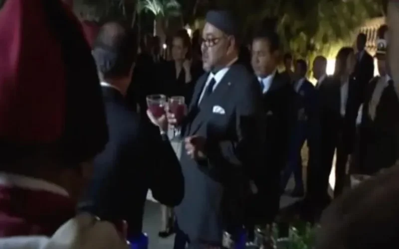 Quand François Hollande essaye de porter un toast à l'amitié franco-marocaine (vidéo)