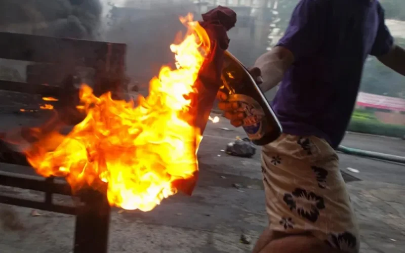 Des militaires marocains attaqués au cocktail Molotov au Sahara