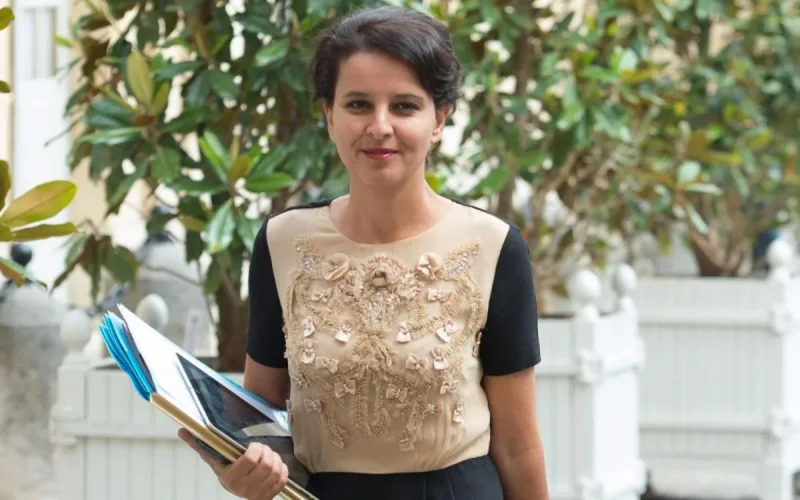 Après ses origines marocaines, on s'attaque au soutien-gorge de Najat Vallaud-Belkacem