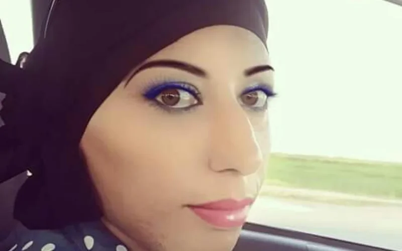 Nabila, présentée comme étant Hasna Ait Boulahcen, interrogée par la police