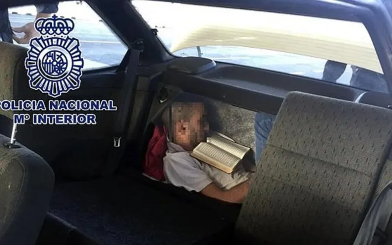 Un clandestin algérien en provenance du Maroc retrouvé dans le double-fond d'une voiture