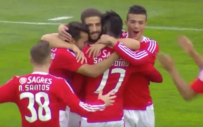 Superbe but d'Adel Taarabt (vidéo)