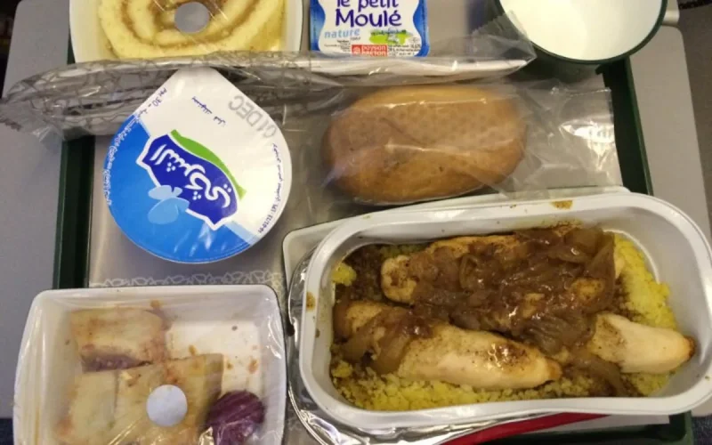 Les pilotes de la RAM protestent contre la nourriture servie à bord des avions