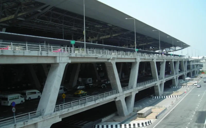 Marrakech se dote de parkings à étages