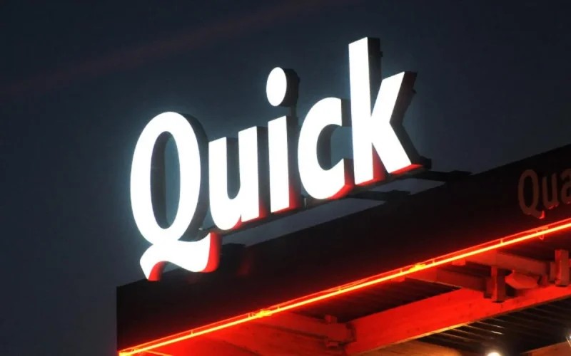 Quick va recruter 2000 personnes 