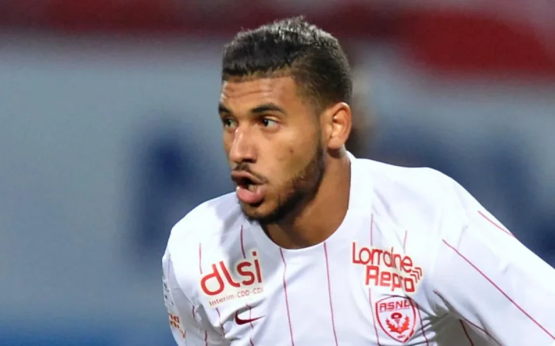 Football : Youssef Aït Bennasser opte pour le Maroc