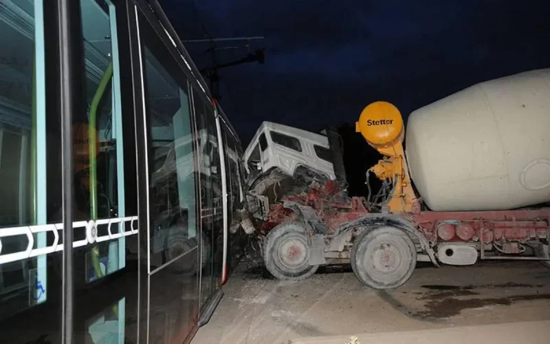 Grave accident de tramway à Casablanca, une vingtaine de blessés (photos)