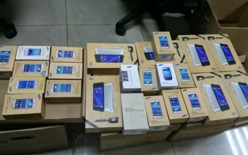 Près de 1400 smartphones découverts dans la voiture d'un couple marocain à Tarifa