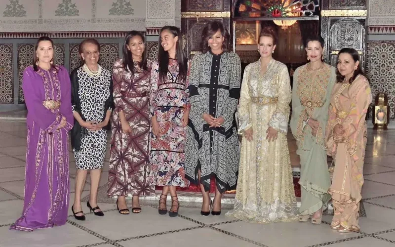Le roi Mohammed VI offre un iftar en l'honneur de Michelle Obama (Photo)
